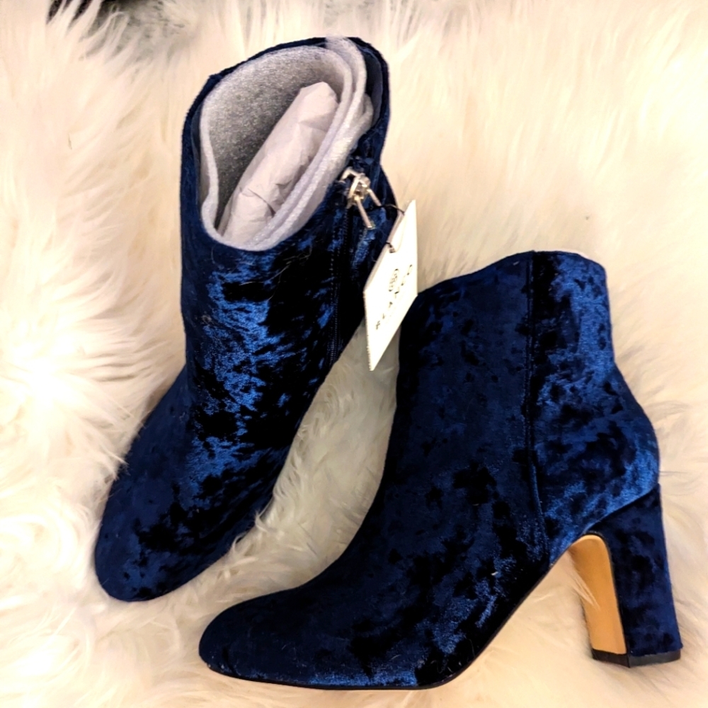 Blanco Crushed Velvet Booties Ankle Boots Blue